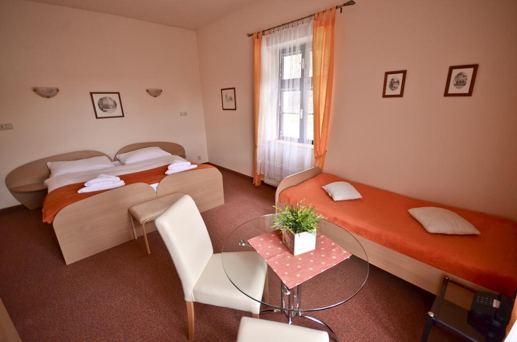 Hotel Paradies Teplice Luaran gambar