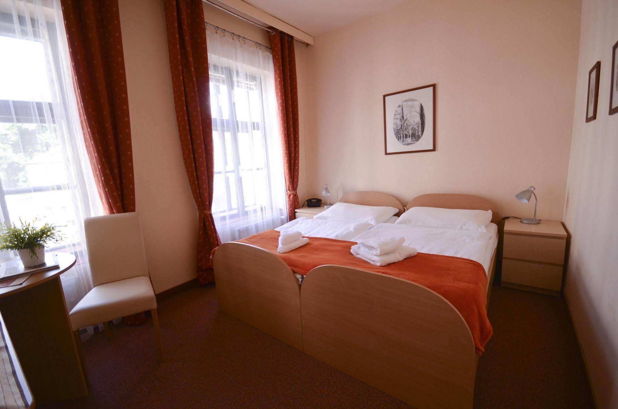 Hotel Paradies Teplice Luaran gambar