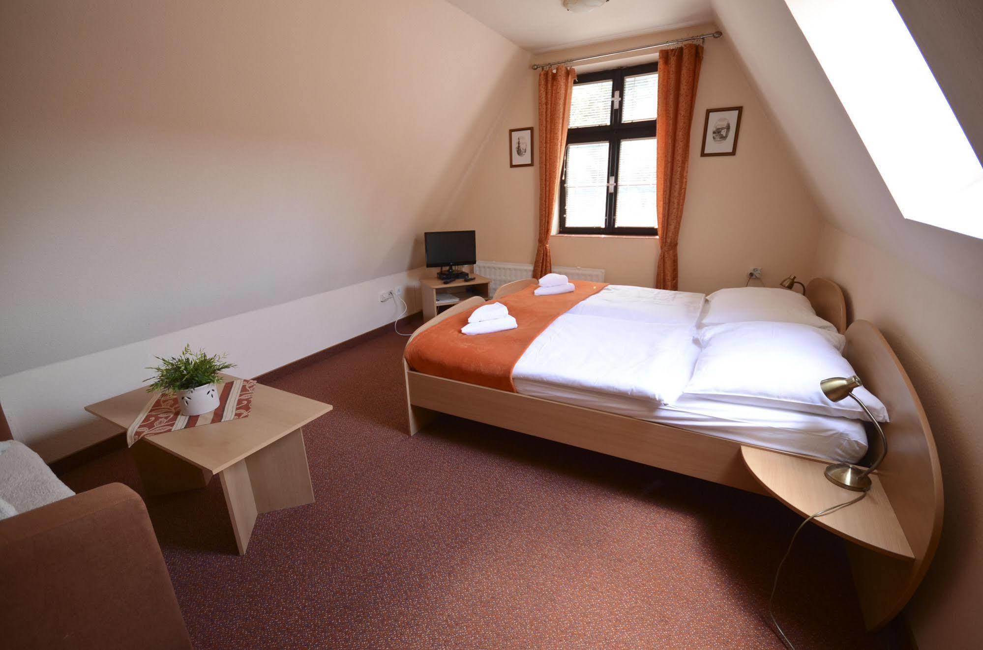 Hotel Paradies Teplice Luaran gambar