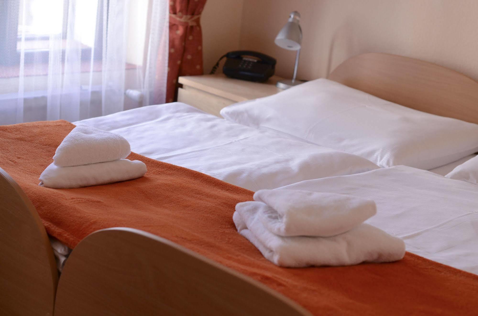 Hotel Paradies Teplice Luaran gambar