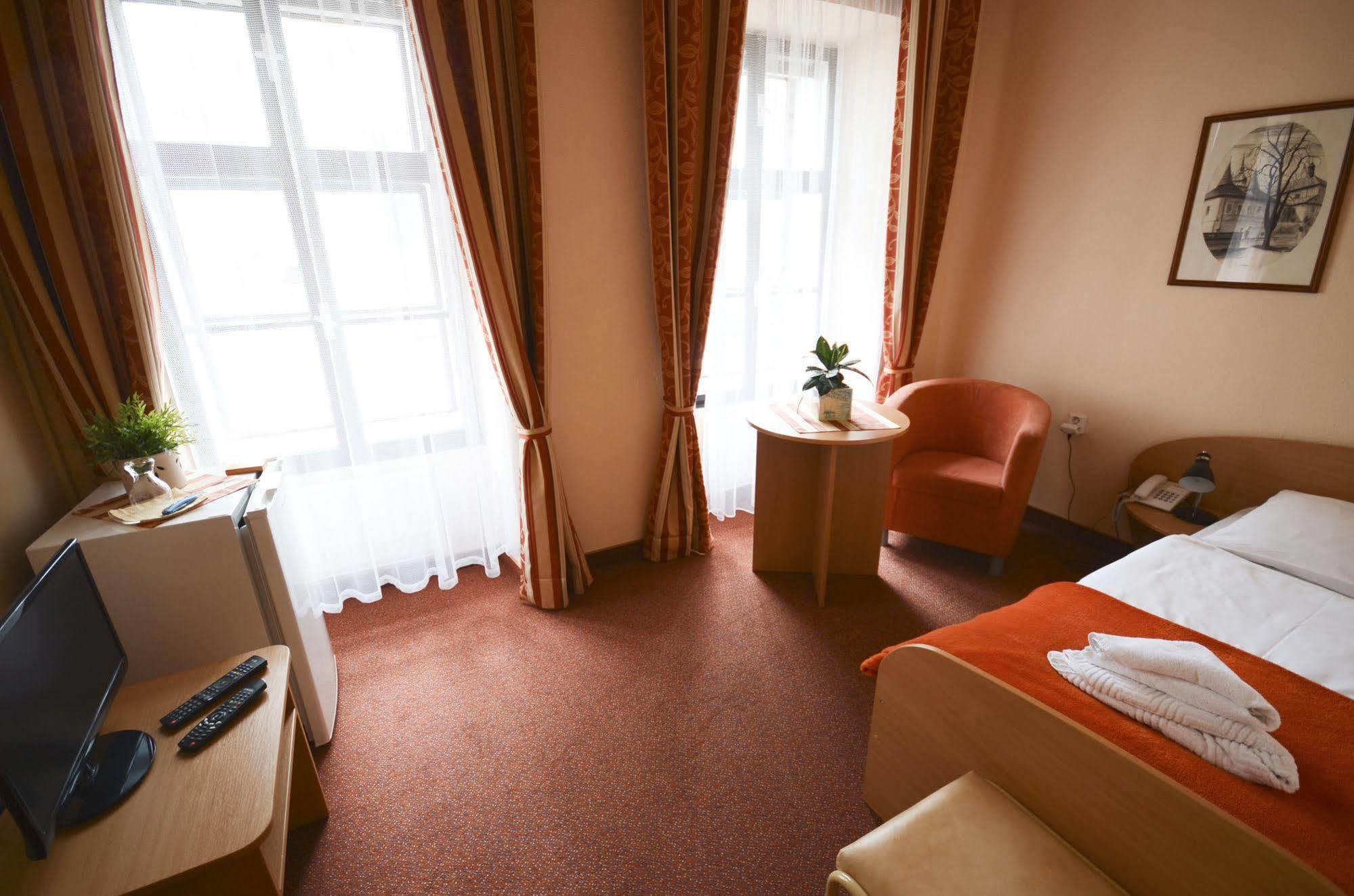 Hotel Paradies Teplice Luaran gambar