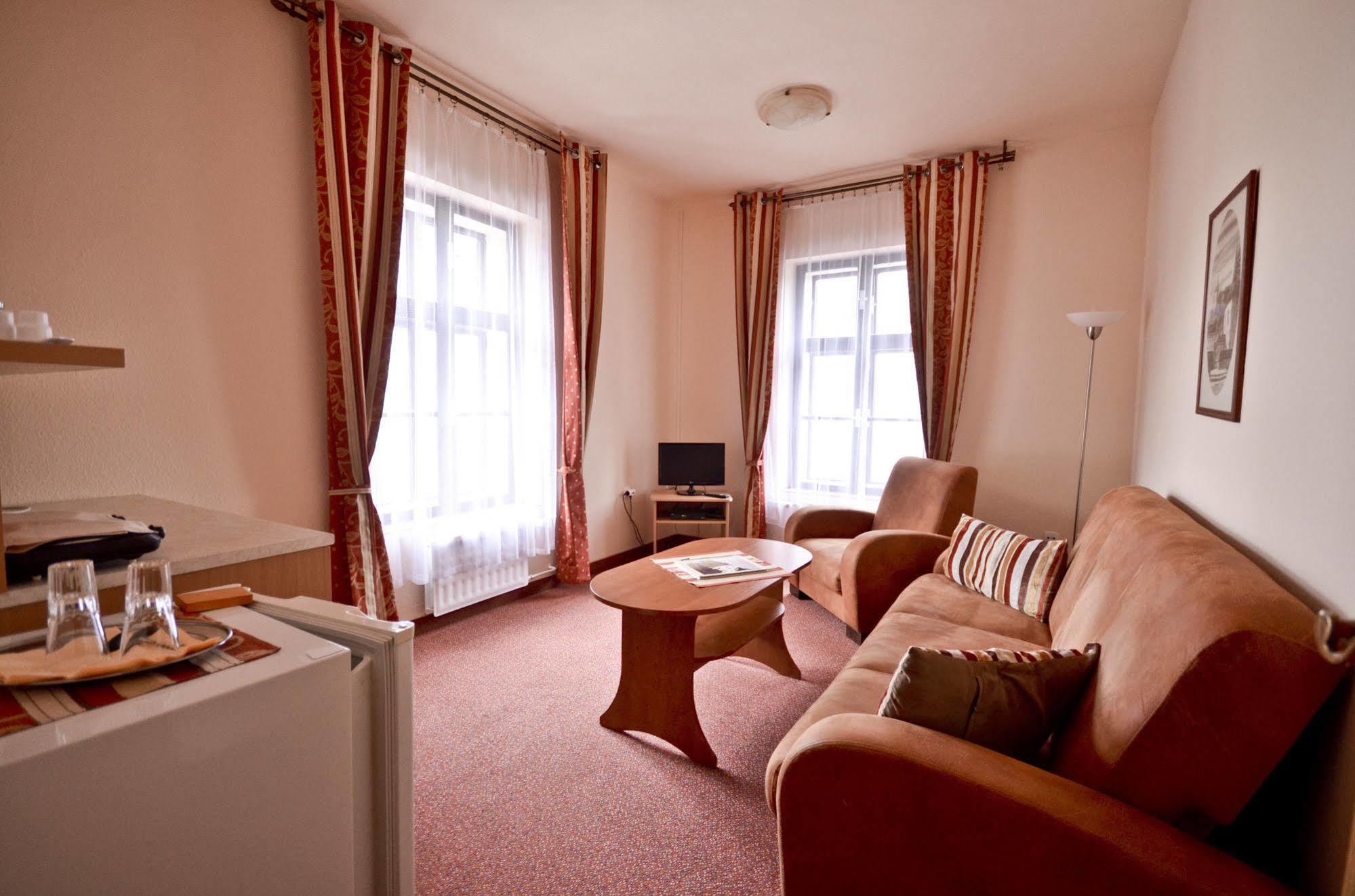 Hotel Paradies Teplice Luaran gambar