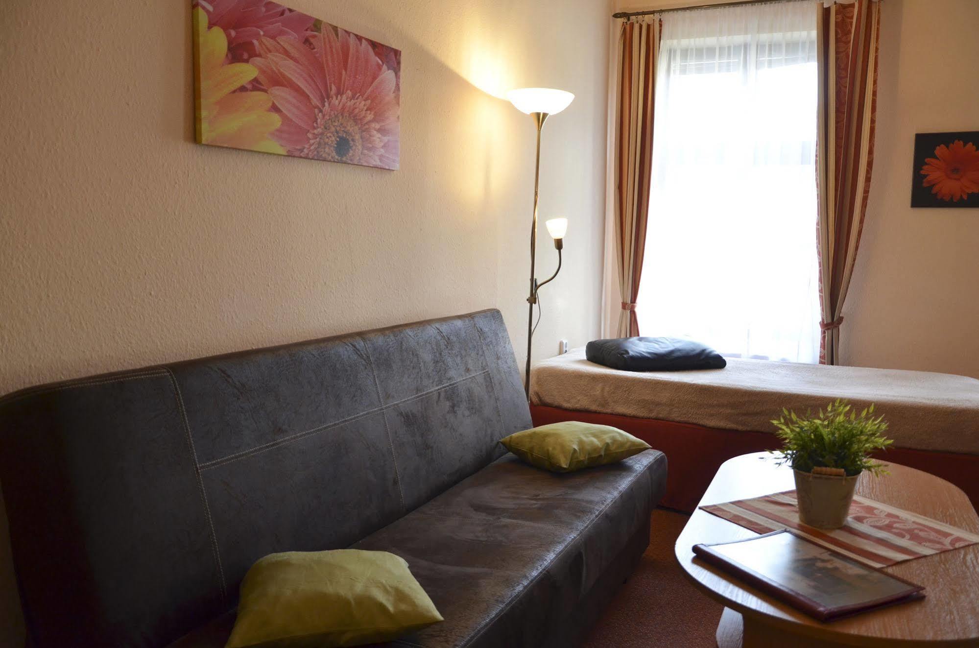 Hotel Paradies Teplice Luaran gambar
