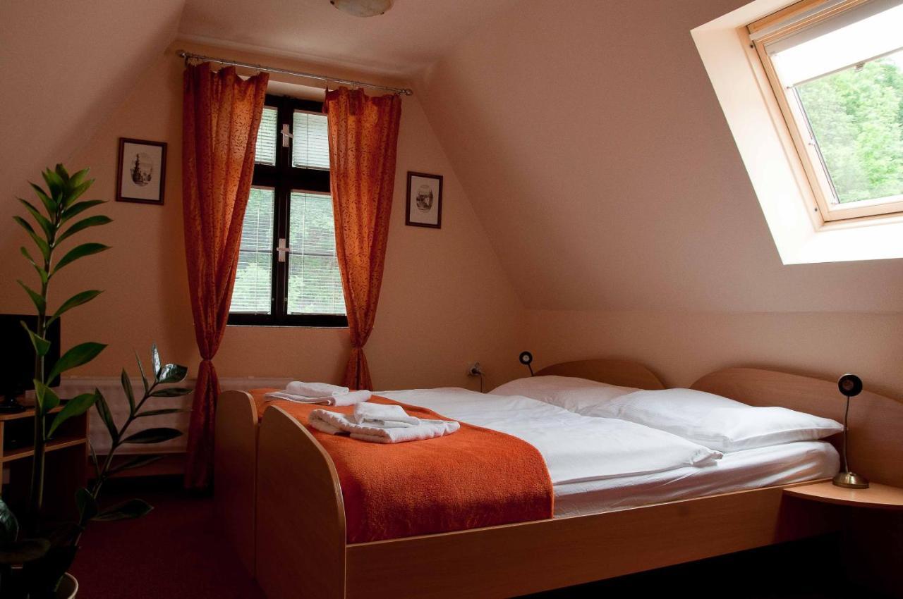 Hotel Paradies Teplice Luaran gambar